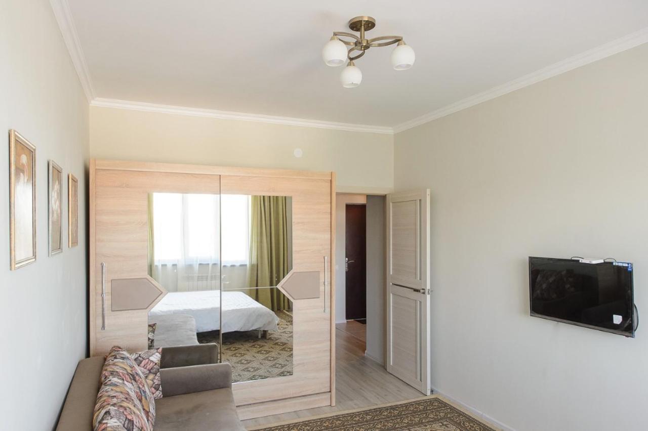 Appartments " Zhetysu-4" Almaty Eksteriør billede