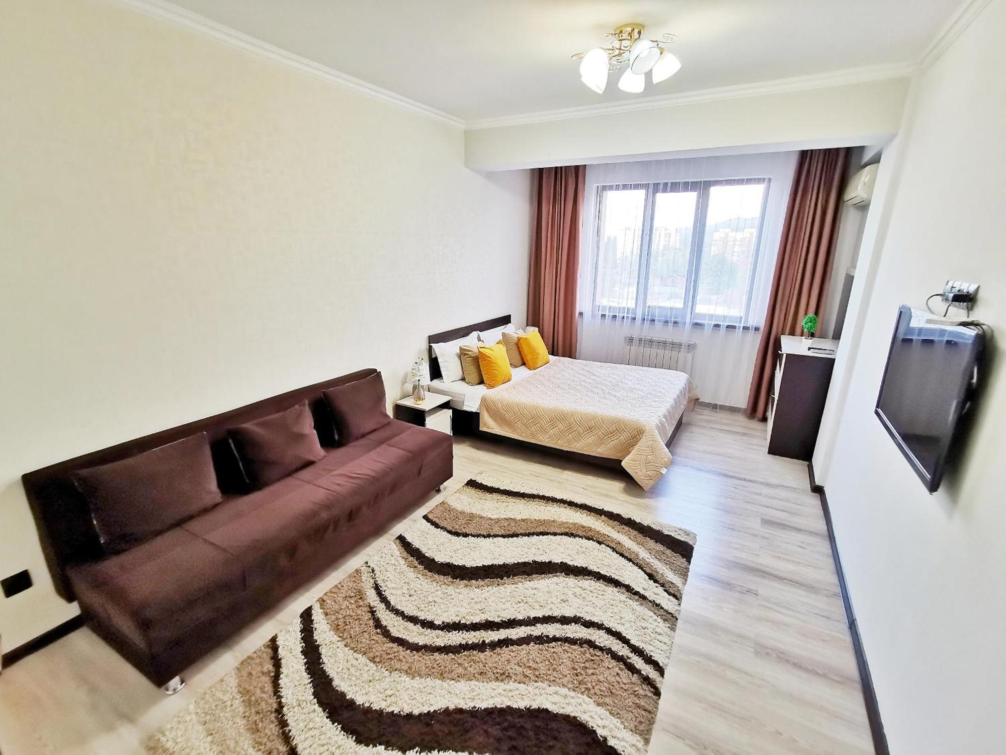 Appartments " Zhetysu-4" Almaty Eksteriør billede