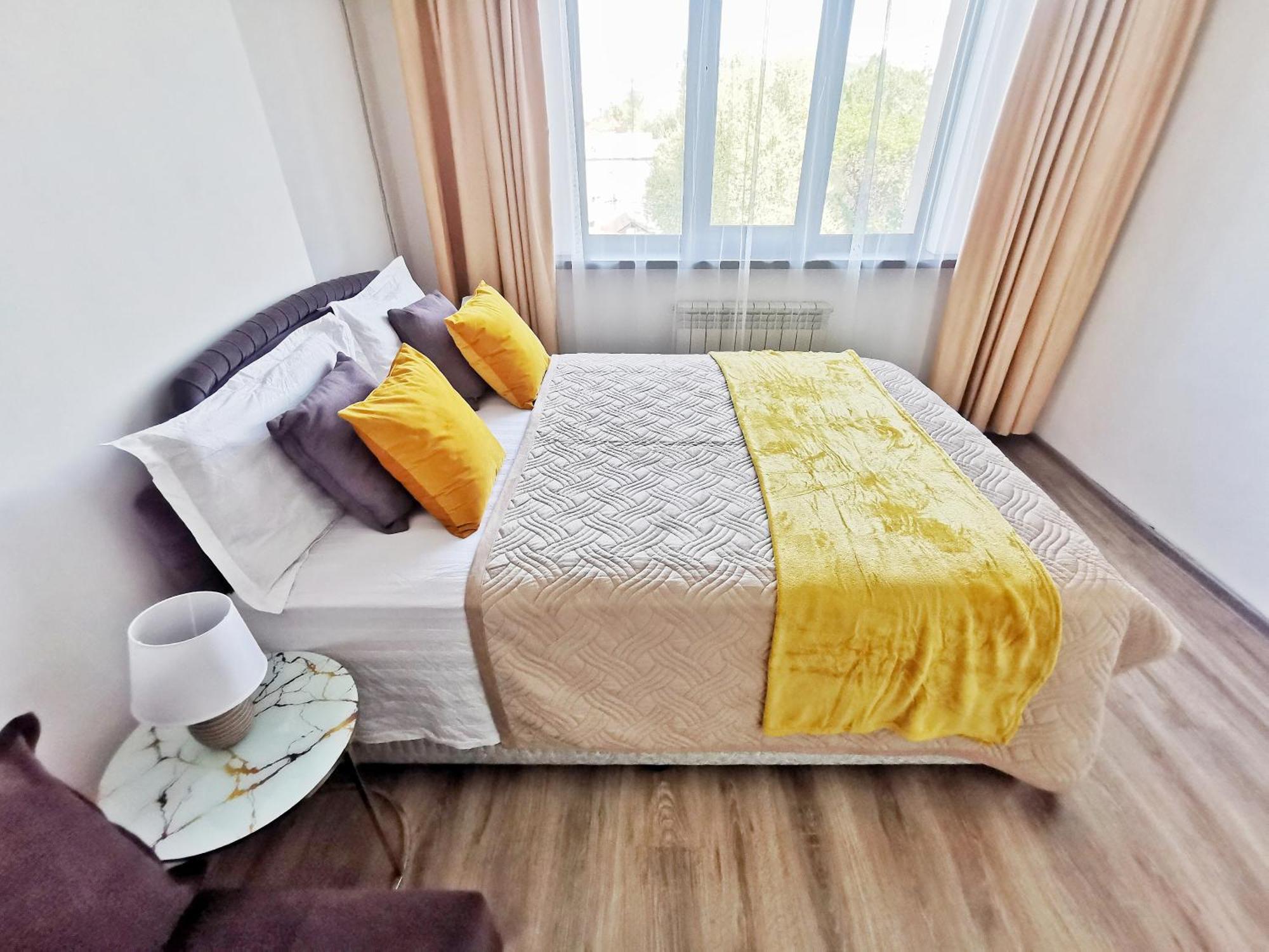 Appartments " Zhetysu-4" Almaty Eksteriør billede