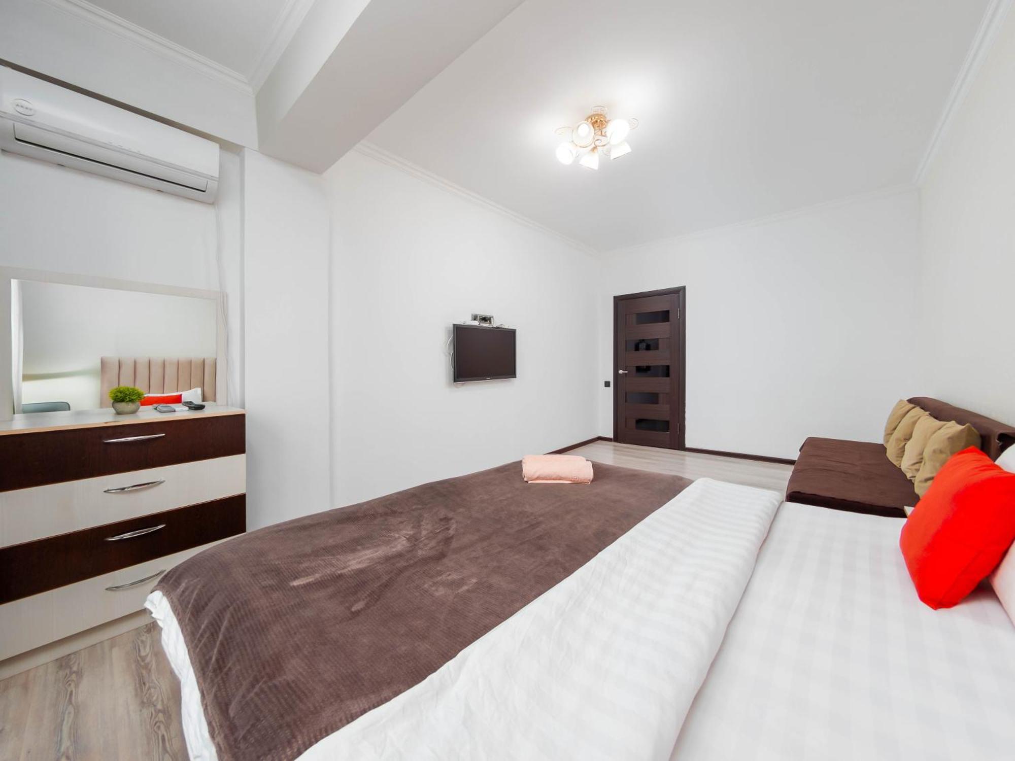 Appartments " Zhetysu-4" Almaty Eksteriør billede