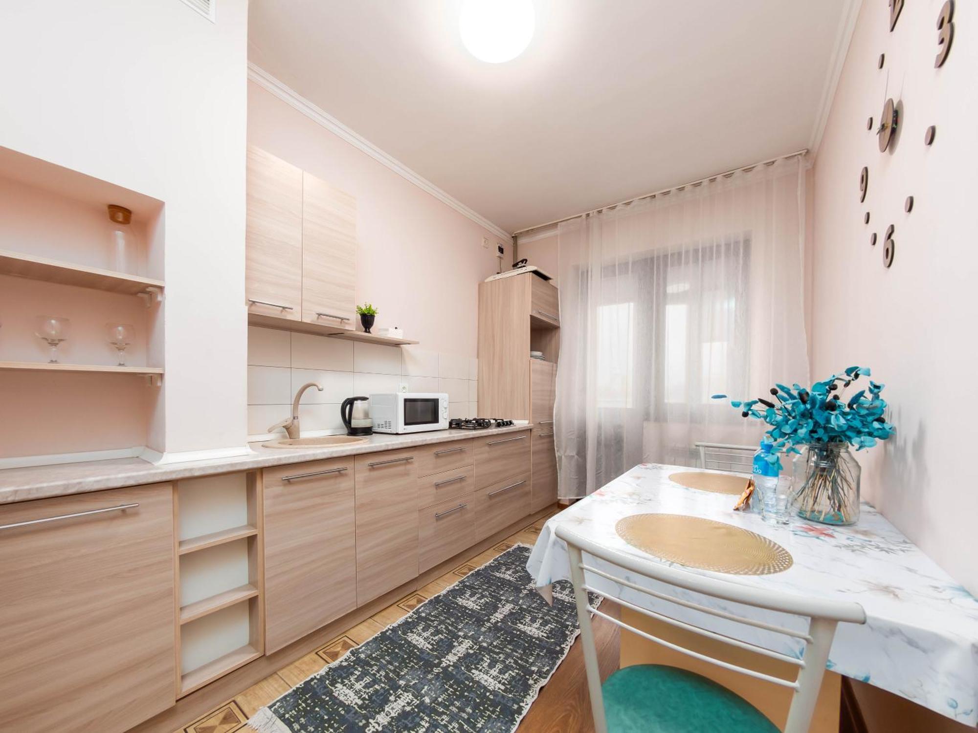 Appartments " Zhetysu-4" Almaty Eksteriør billede